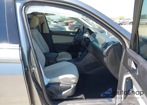 2018 Volkswagen Tiguan 2.0T Se/2.0T Sel z USA, uszkodzony, nr VIN 3VV3B7AX7JM168438